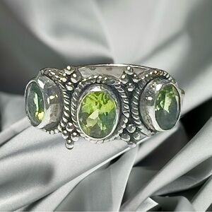 Sterling Silver 3 Peridot Ring Size 8.